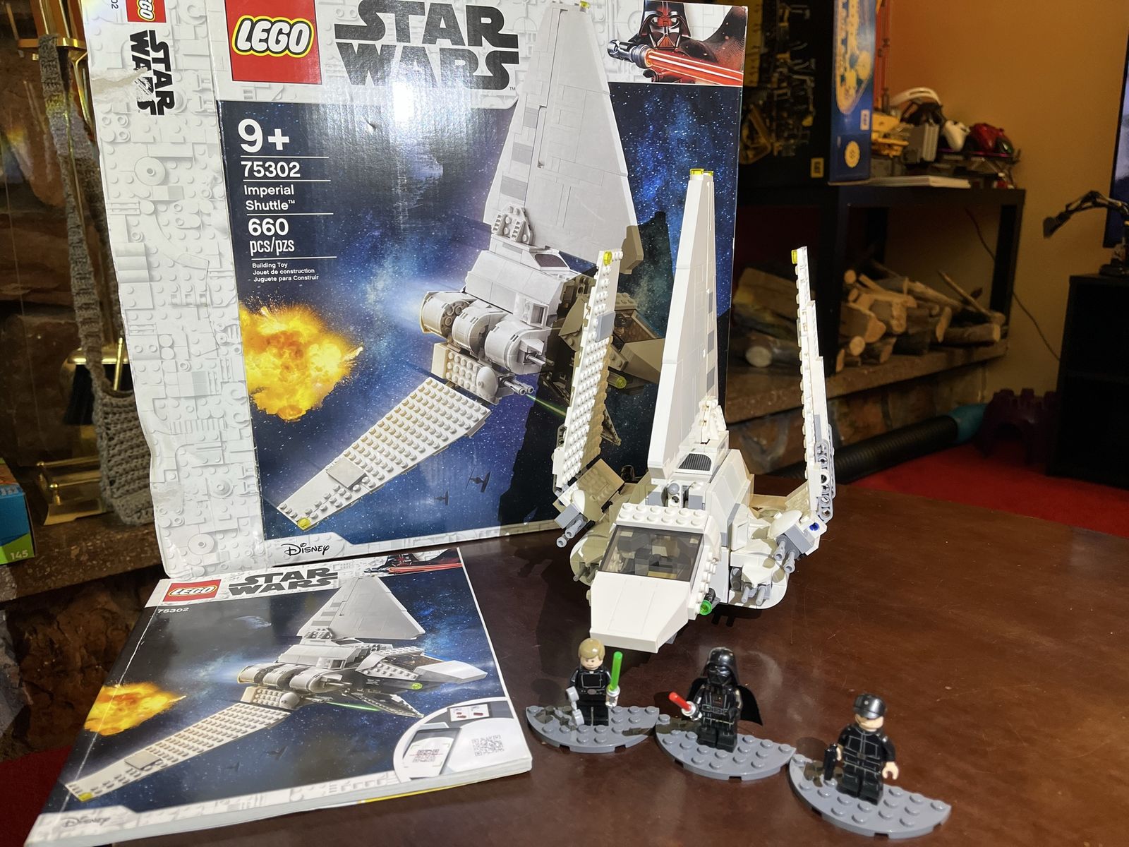 LEGO Star Wars Imperial Shuttle Set 75302 with Box, Manual & Minifigures
