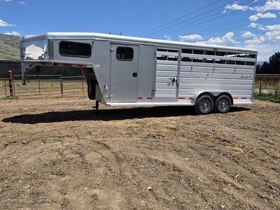 2022 Trails West Santa Fe Gooseneck Stock Combo