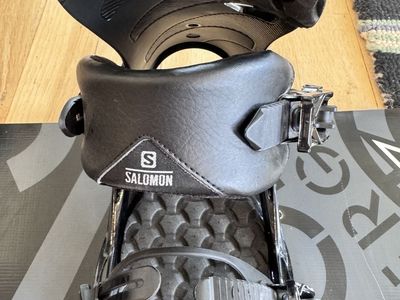 Salomon Rhythm Snowboard Bindings Size Medium