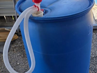 Barrel And Hand-Syphon Pump Like New 50 Gallon No Smell For Water Storage