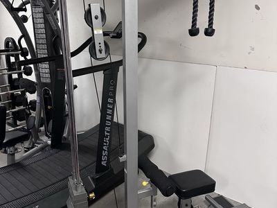 LAT MACHINE W/ 200 LB WEIGHT STACK