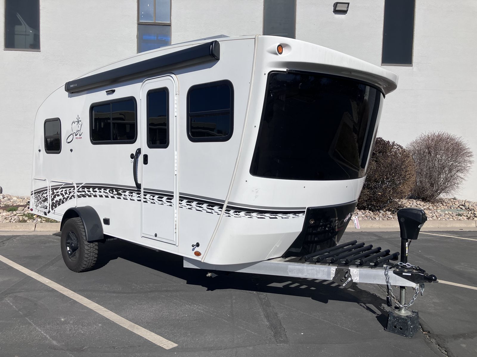 2025 Intech SOL DUSK ROVER with Off Grid Package