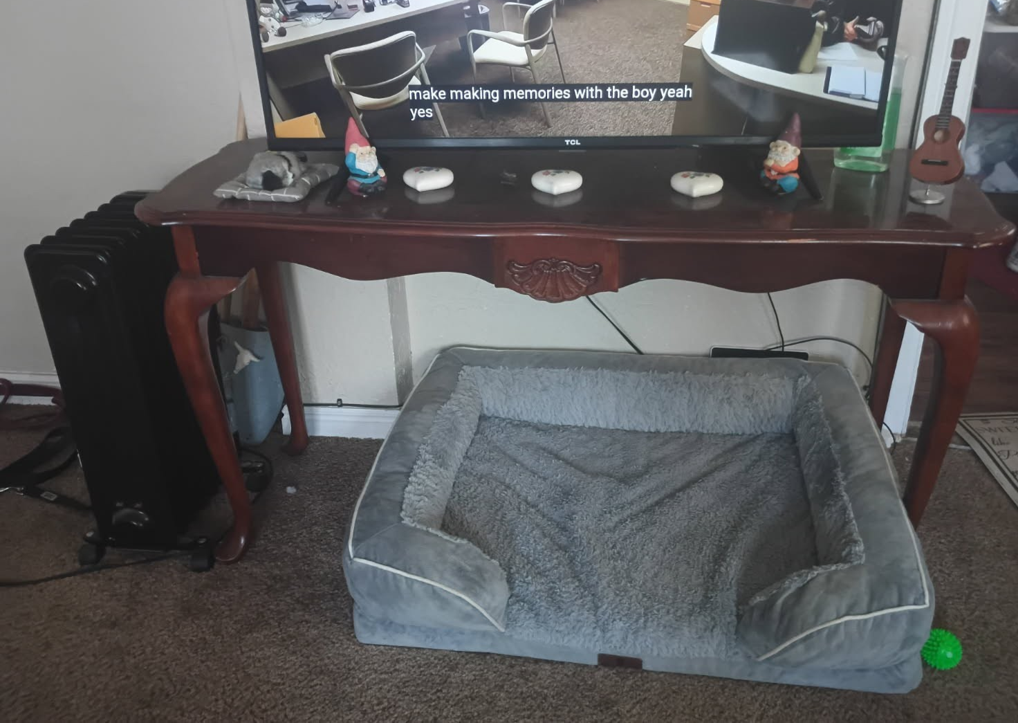 SOFA TABLE