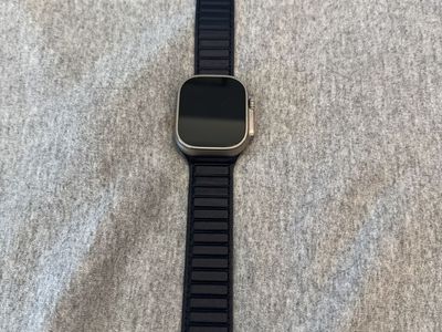 Apple Watch Ultra 2 (GPS + Cellular) – 49mm Titanium – MRF63LL/A