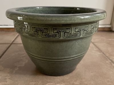 Flower pot