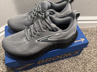 New in box Brooks Glycerin GTS 22