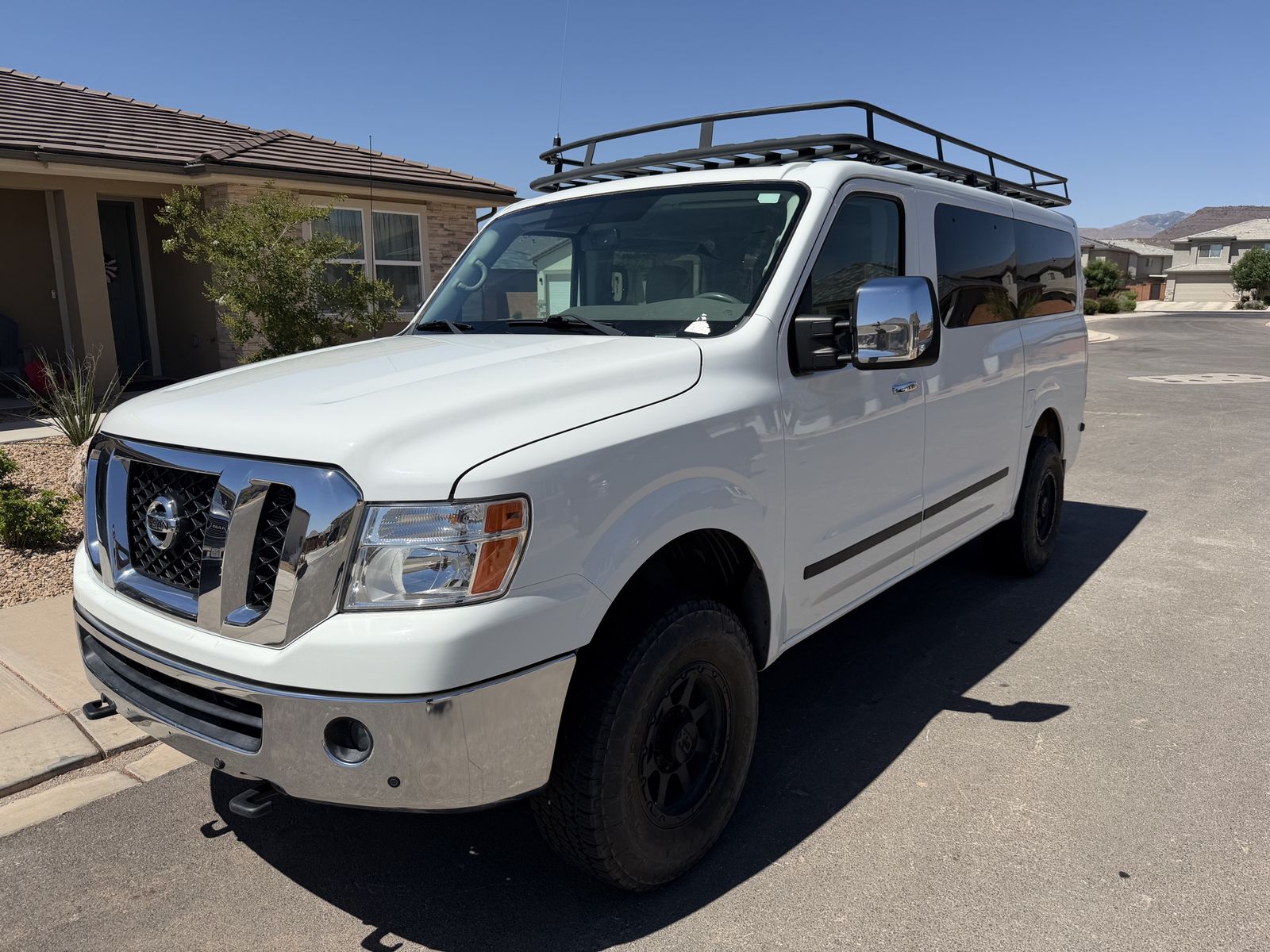 2019 Nissan NV 3500 HD SL