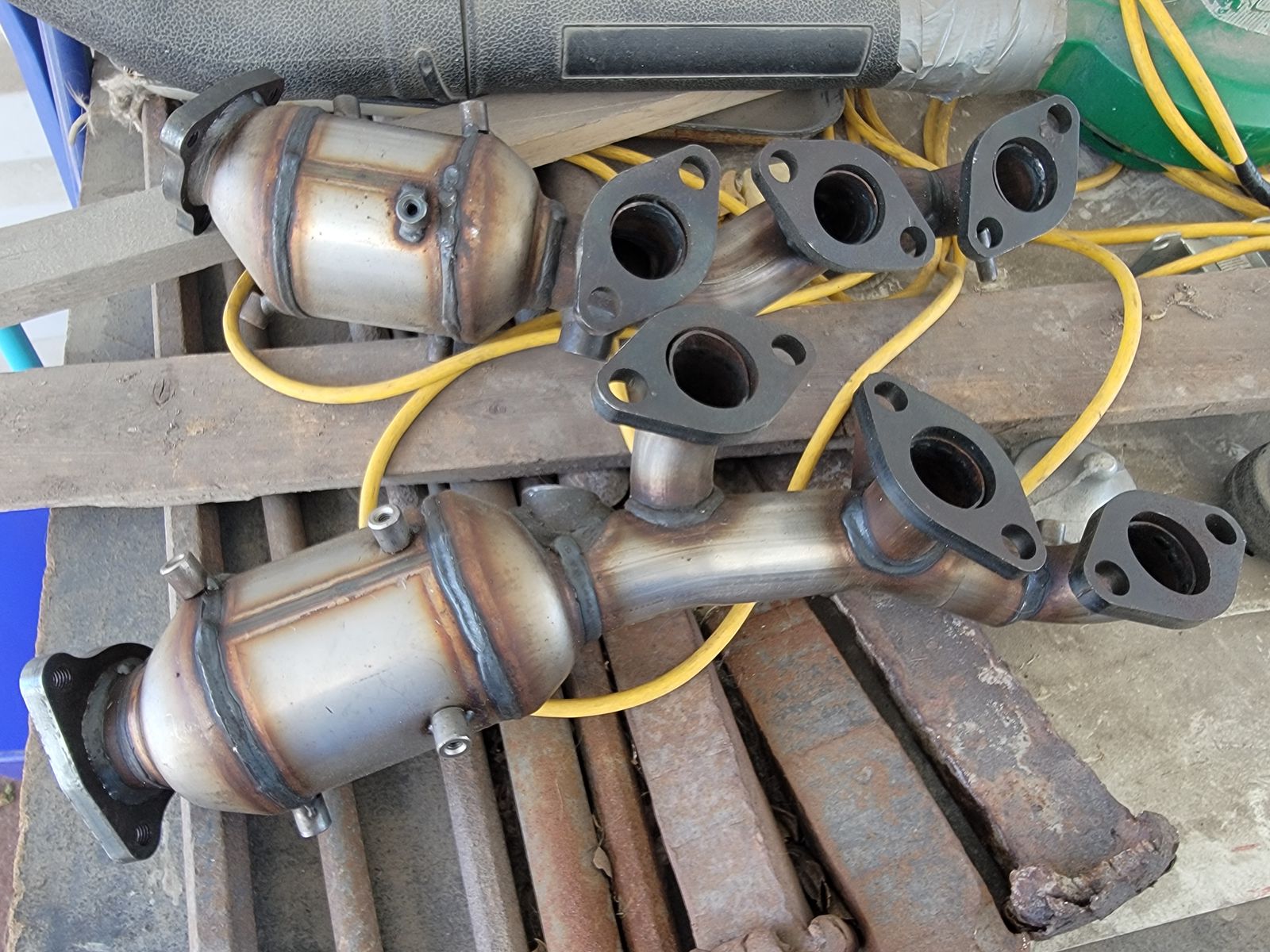 NISSAN FRONTIER 1ST GEN V6 GEN HEADERS