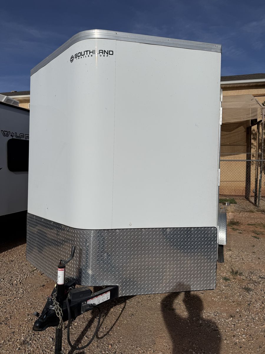 2022 7.5x16 Enclosed Trailer Premium