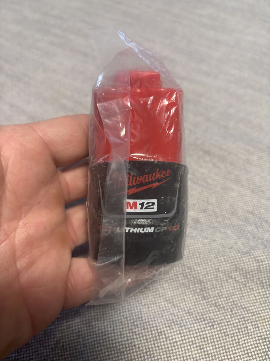 Milwakee M12 Baterry