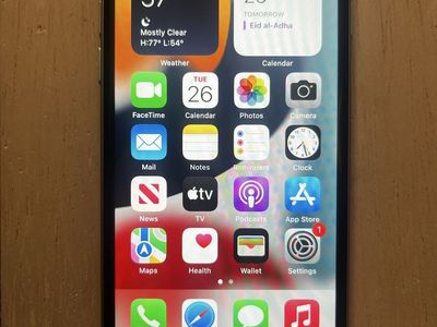 Apple iPhone 6s – 32GB – Fully Working – Good Condition Two available