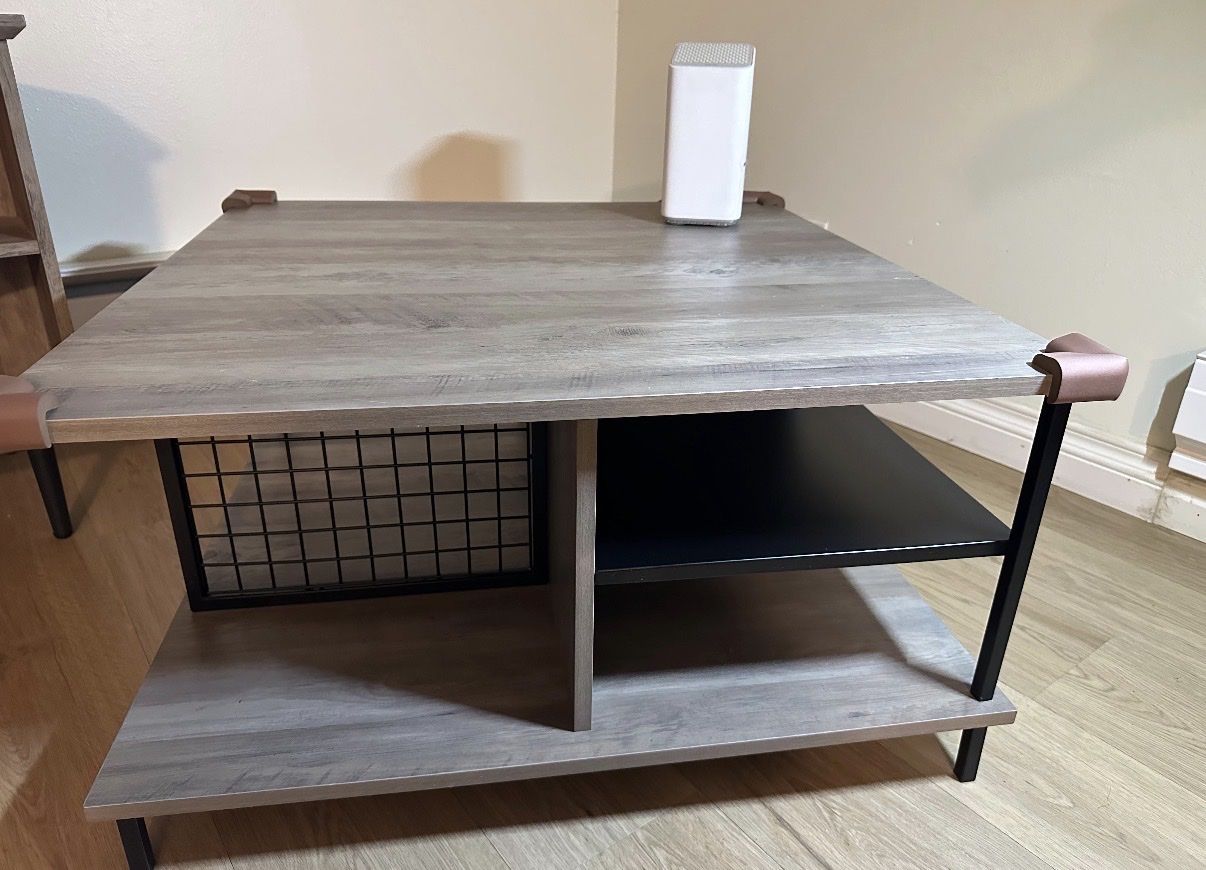 River Street Designs Hodge Moder Square Coffee