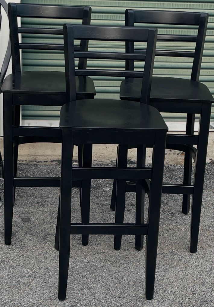 3 BEAUTIFUL UNIQUE SOLID WOOD BARSTOOLS