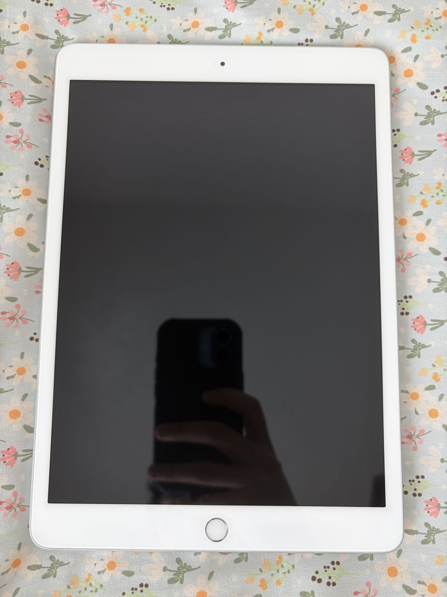 Main image 3