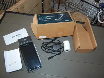 Veriphone T650p Handheld Credit Card Machine Reader