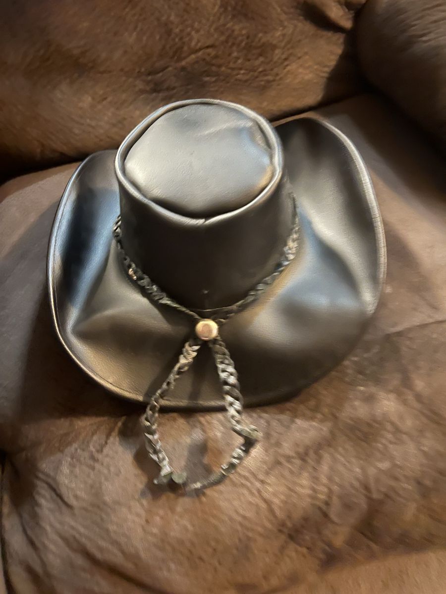 Main image 3