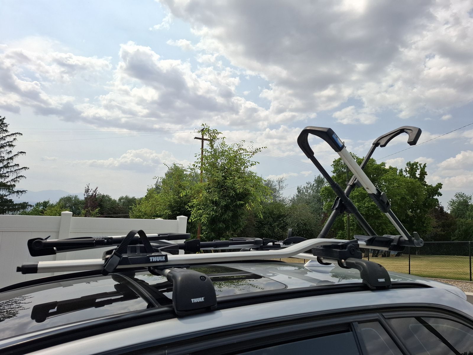 Thule UpRide roof bike rack
