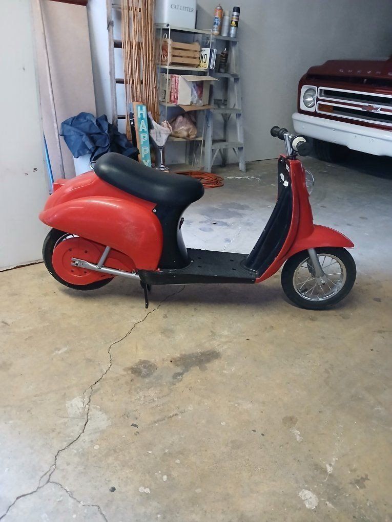 Razor Pocket Mod Electric Moped Scooter - Red