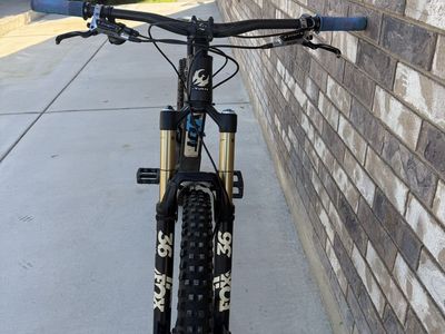 Pivot Firebird Mnt bike
