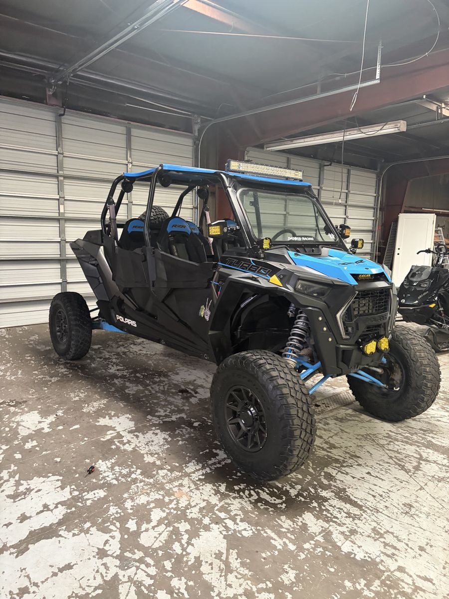 2019 polaris Rzr Turbo 4 XP 
