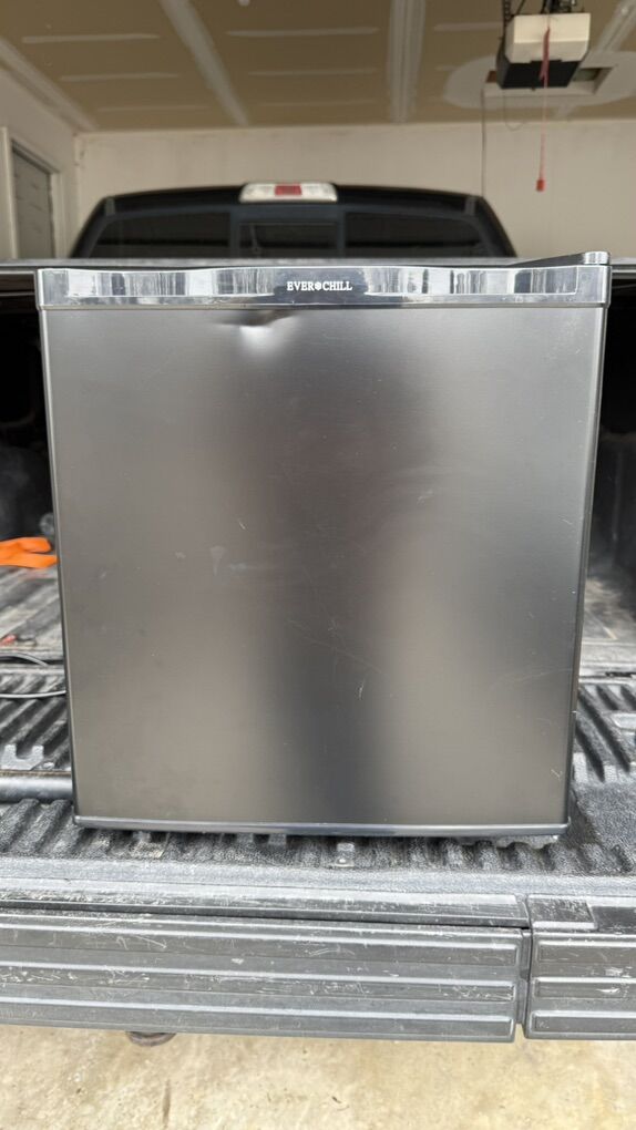 Ever Chill Minifridge