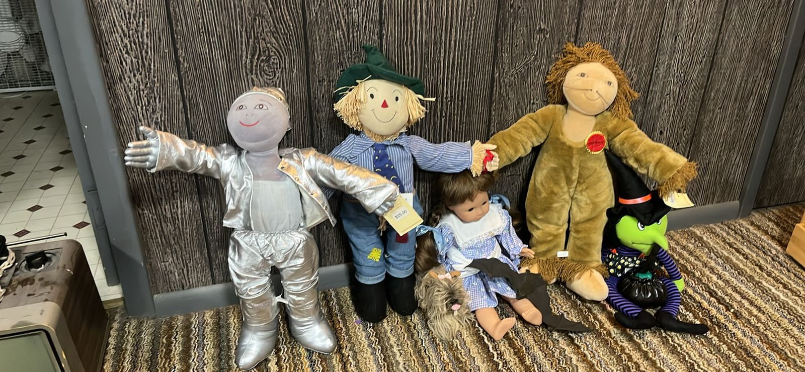 Wizard of Oz Plush Collection - Scarecrow, Tin Man, Cowardly Lion, Dorothy, Wicked Witch
