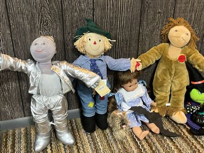 Wizard of Oz Plush Collection - Scarecrow, Tin Man, Cowardly Lion, Dorothy, Wicked Witch