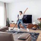 I'm looking for someone to help me organize my apt