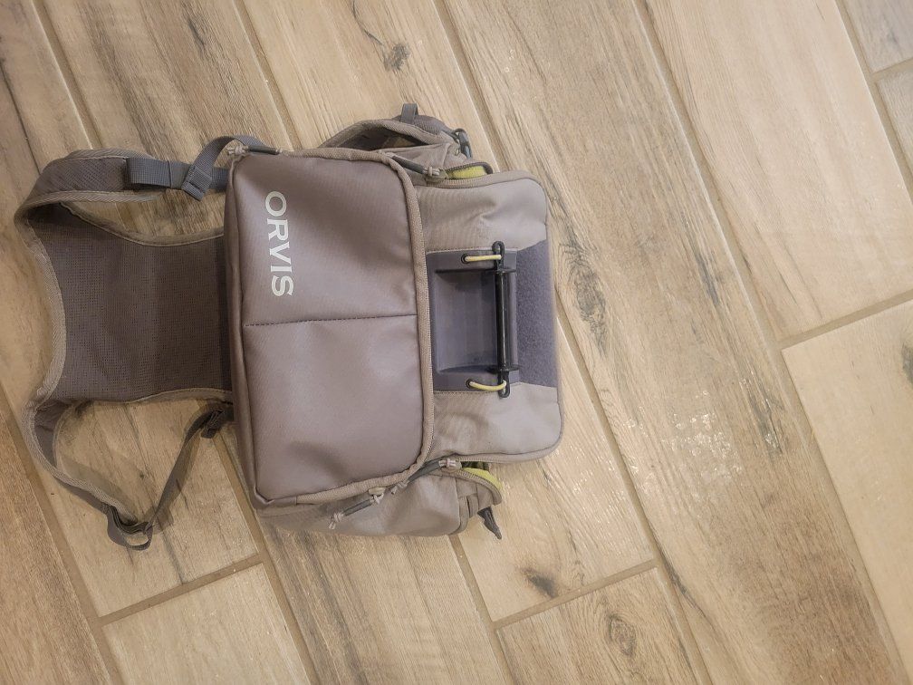 Orvis Fly Fishing Chest Pack
