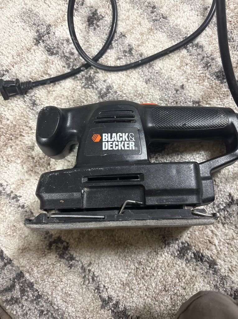 Orbital Sander- Black & Decker