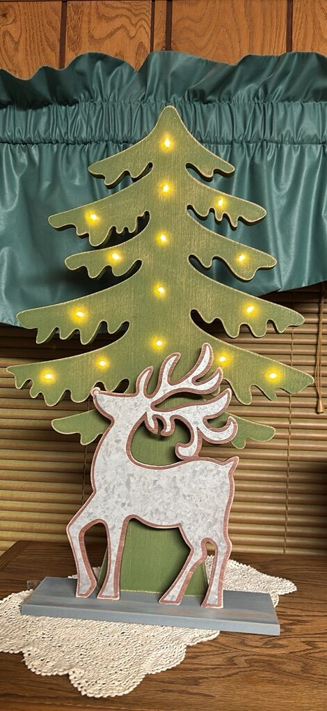 24 Wood Christmas Tree Tin Deer LED Decor