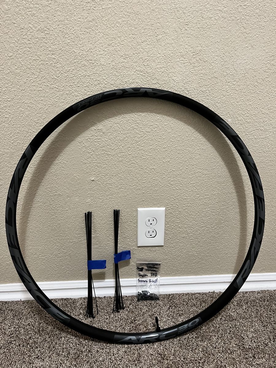 Raceface ARC 30 Offset Rim 29 28H
