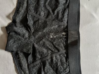 Victoria's Secret PINK Black Lace Cheekster Underwear M 170/72A - Good Used Condition