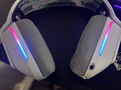 Logitech G733 LIGHTSPEED Wireless Gaming Headset White with RGB Lighting