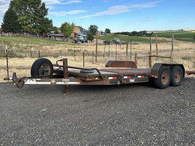 PJ Trailers tilt bed equipment/vehicle Trailer