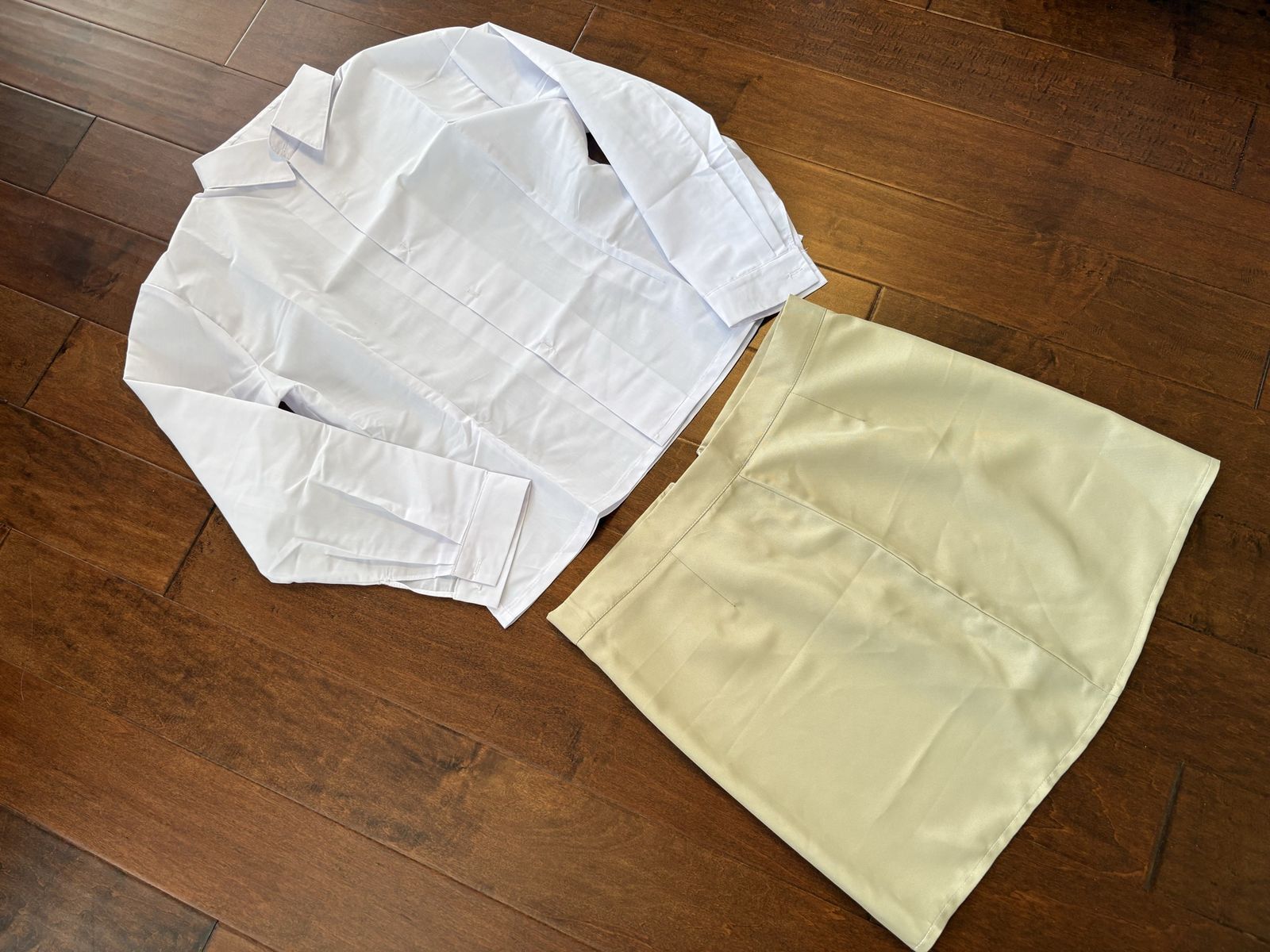 New White Shirt & Tan Skirt Sz XL