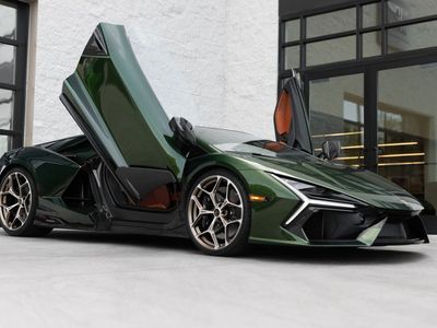 2026 Lamborghini Revuelto Base