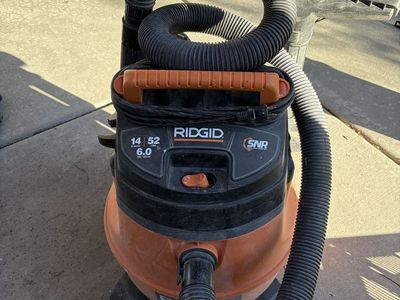 RIDGID 14 Gal. 6.0 Peak HP Wet/Dry Shop Vacuum with Detachable Blower & Accessories