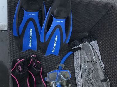 Ocean pacific Dive booties with snorkel mask and fins