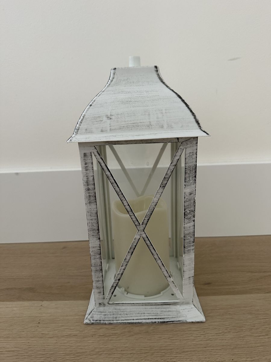 Main image 12