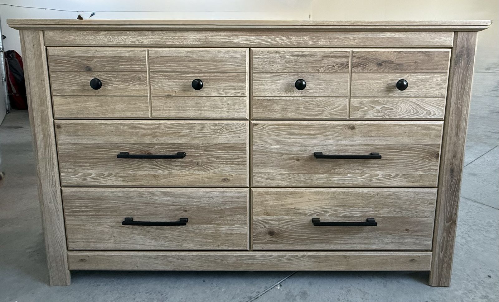 6-drawer Dresser