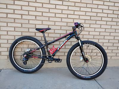 Trek Superfly 24