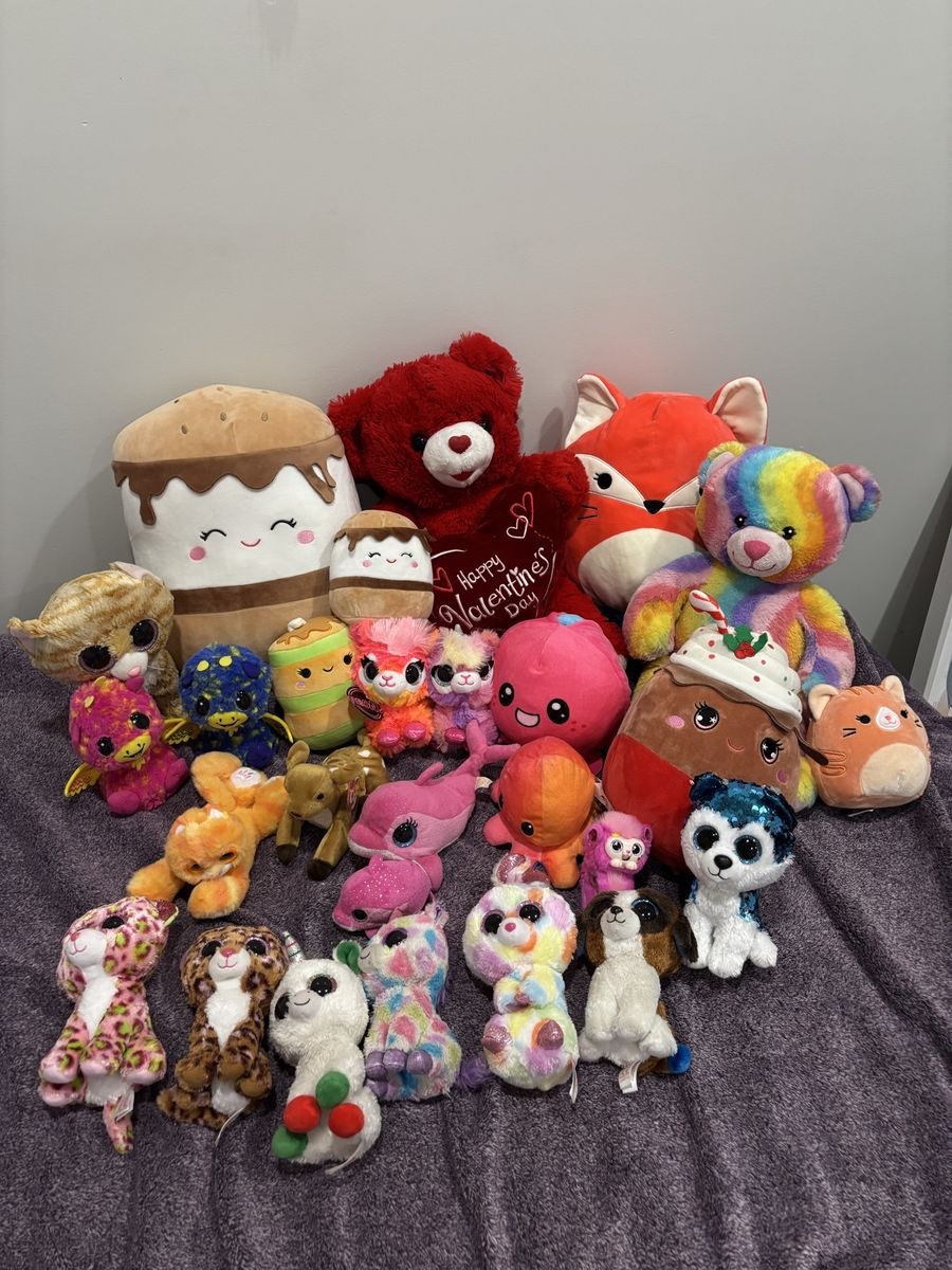 Large Lot of Stuffed Animals