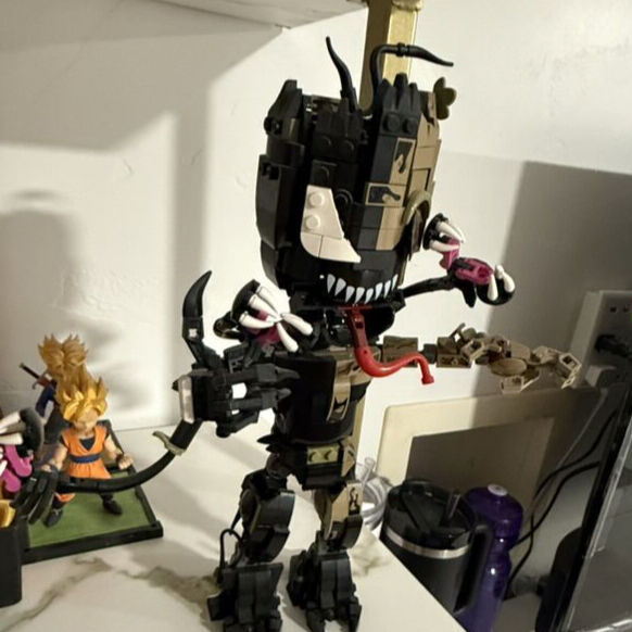 Lego Venomozed Groot