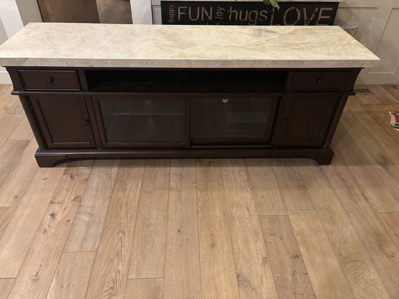 Tv stand/ console / entertainment center