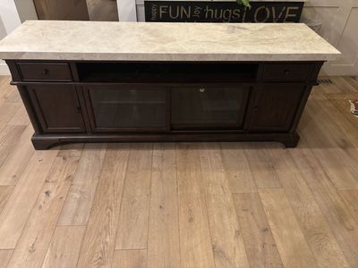 Tv stand/ console / entertainment center