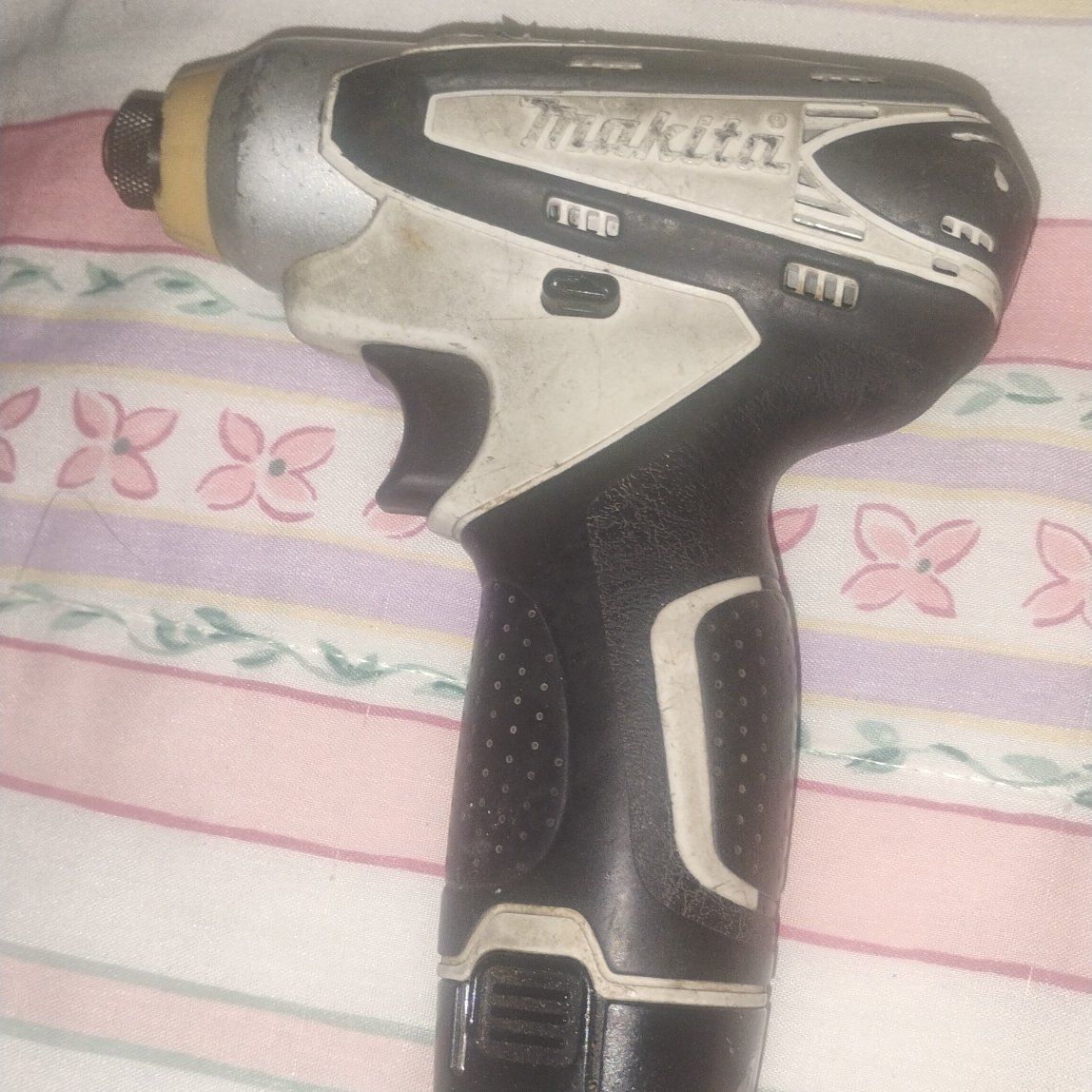 10 volt makita drill