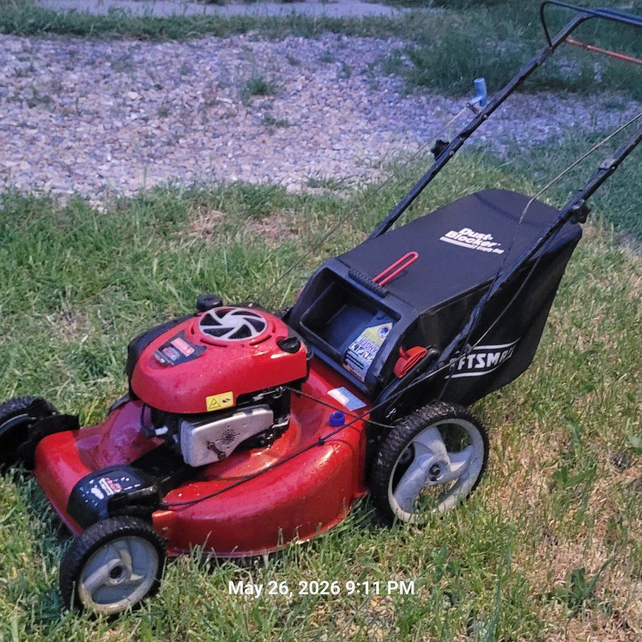 craftsman lawn mower self propelled good working conditions.