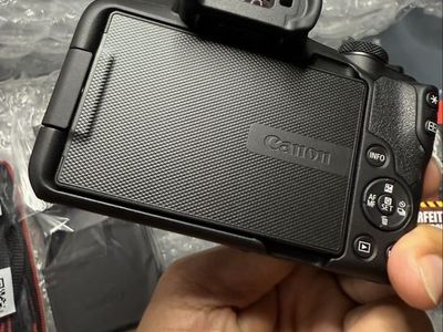 R50 , Lens Kit 18-45mm Stm Like New
