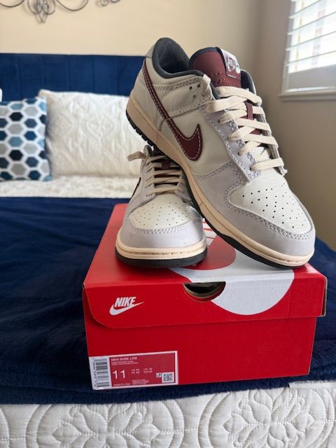 Nike Dunk Low Dark Pony / Soft Pearl